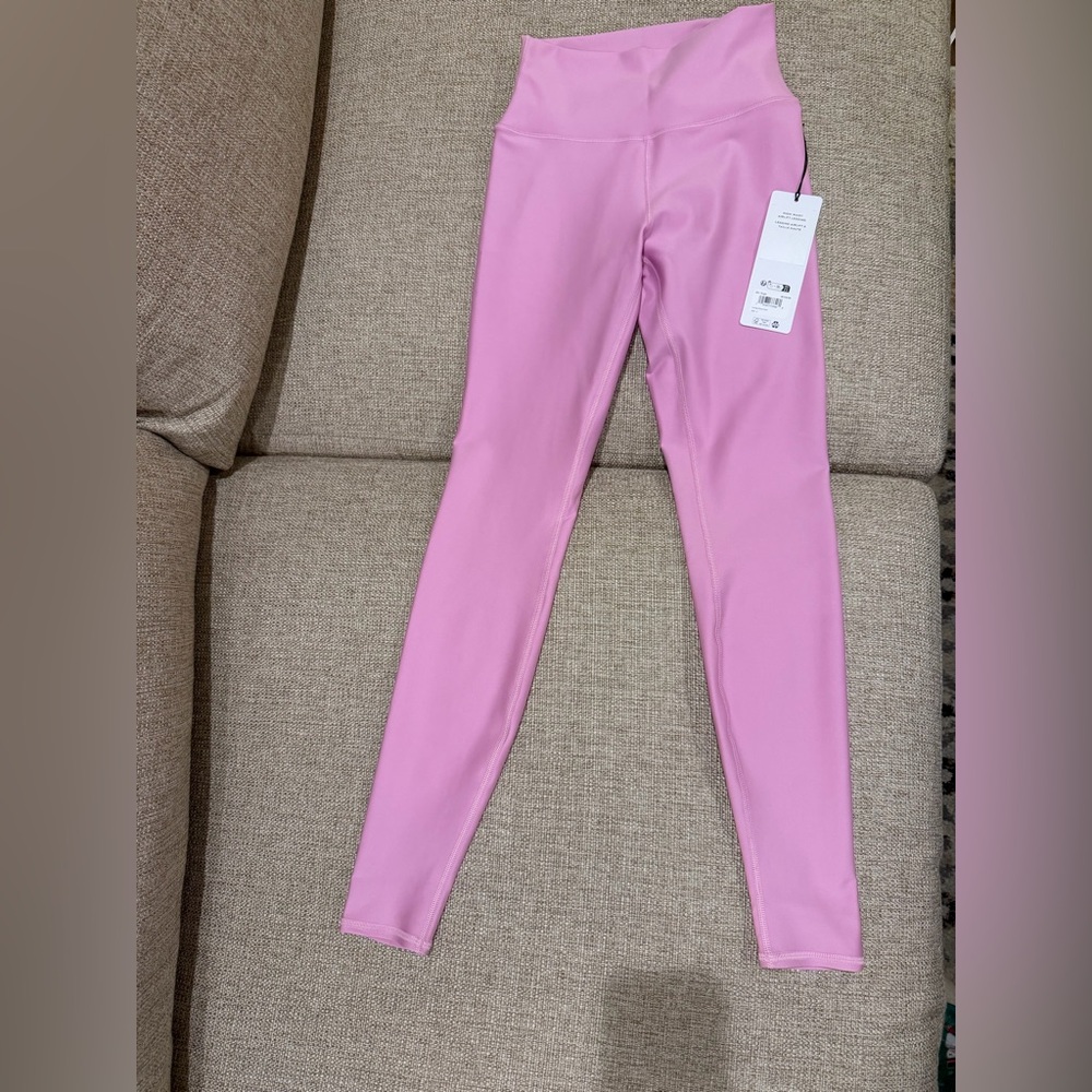 **SOLD**Alo high-waist airlift legging- candy heart pink - Picture 3 of 8